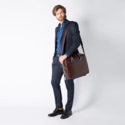 Piquadro Black Square Briefcase With Wheels Brown 12 Piquadro Black Square Briefcase With Wheels Brown -Tassen Verkoopwinkel image 889